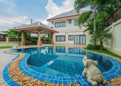 Dusit Pattaya View Quality beautiful house, near tourist attraction ready to move in