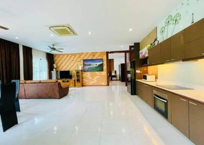 Discount From 7.5 To 6.7M Villa at Huaiyai for sale