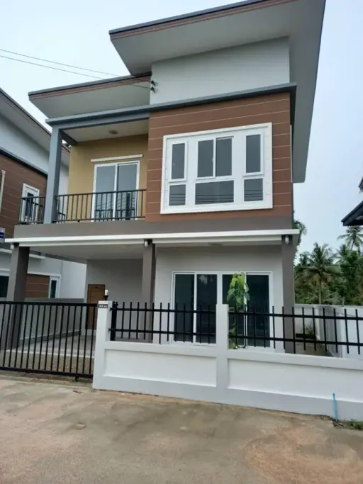 
                        2 Storey House For Sale Nong Pla Lai Pattaya...