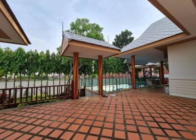 Beautiful Pool villa  Chayapuek  Pattaya