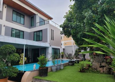 Covid price discount from 35M to 28M Luxury pool villa with large garden space 5 bed 6bath  khao TaloPattaya