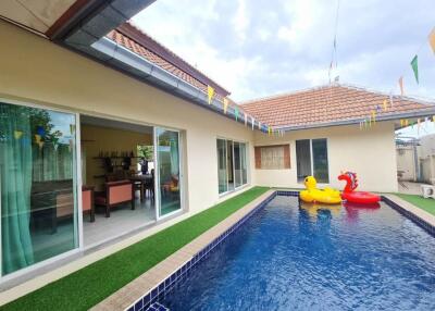 Pool villa corner house Thungklom-Tanman Pattaya