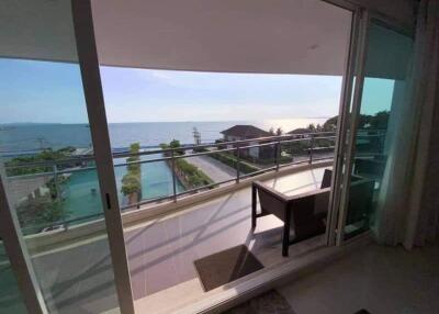 Reflection Beachfront Luxury Condo in Jomtien Pattaya