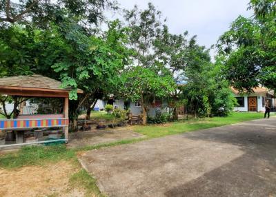 Land and buildings for sale  Garden and Resort Pattaya