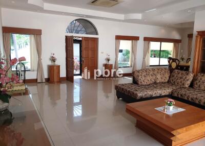 Paradise Villa House for Sale in Jomtien