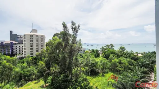 
                        Studio with Partial Sea Views in View Talay 6 For Sa...