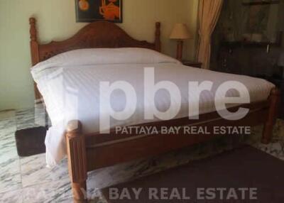 Jomtien Palace Pool Villa For Sale