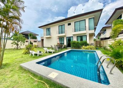 Pool villa Two story for sale (empty house with private pool) Pattaya