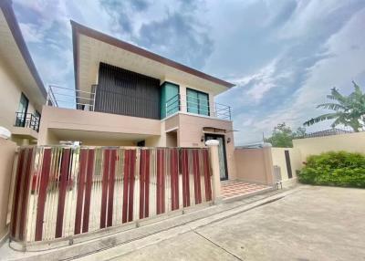 Pool villa Two story for sale (empty house with private pool) Pattaya