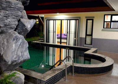 BaanDusit pool  Pattaya Lake Village full furnished