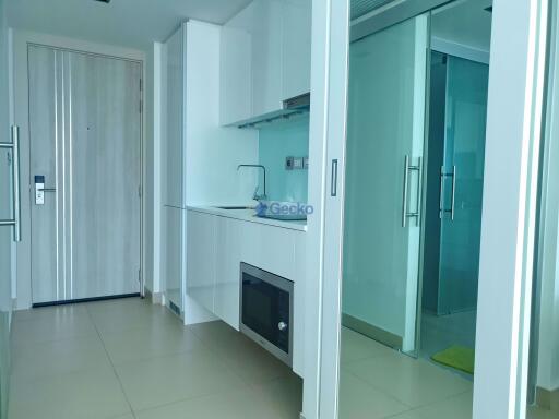 Studio Condo in Sands Condominium Pratumnak C010243