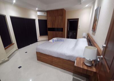 3 Bedrooms House in Jomtien Park Villas Jomtien H009286