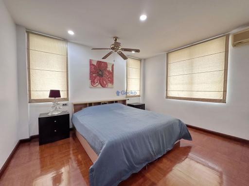 3 Bedrooms House in Chateau Dale Residence East Pattaya H002317