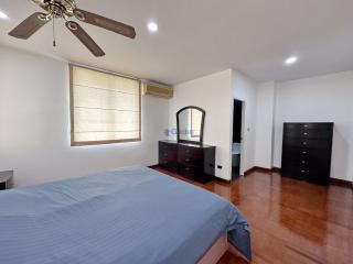 3 Bedrooms House in Chateau Dale Residence East Pattaya H002317