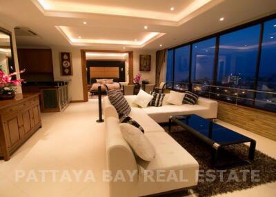 Thepthip Mansion Condominium for Sale