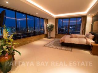 Thepthip Mansion Condominium for Sale