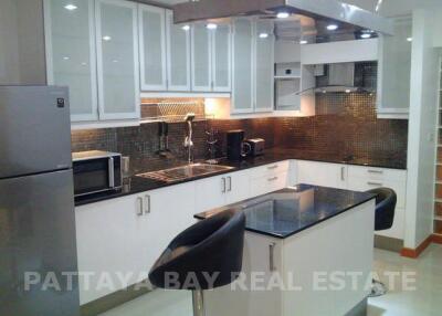 Jomtien Plaza Apartment For Sale