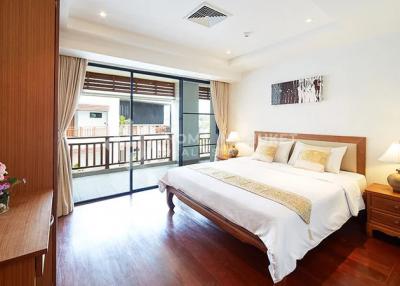 Spacious 2-Bed Apartment with Pool near Surin Beach