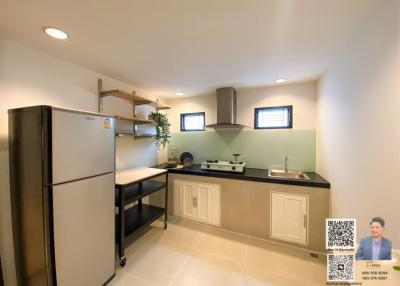 Sell a newly renovated townhouse with a tenant near BTS Bang Chak on Sukhumvit Road