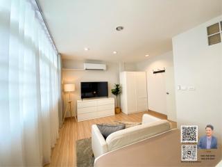 Sell a newly renovated townhouse with a tenant near BTS Bang Chak on Sukhumvit Road