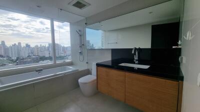 For RENT : Eight Thonglor Residence / 2 Bedroom / 3 Bathrooms / 95 sqm / 75000 THB [10893085]