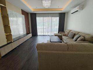 For Sale and Rent Bangkok Single House Sukhumvit BTS Ekkamai Watthana