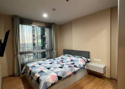 1-BR Condo at The Base Sukhumvit 77 near BTS On Nut