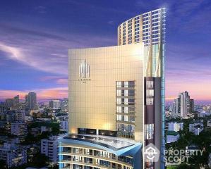 1-BR Condo at The Lumpini 24 near BTS Phrom Phong