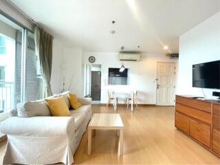 For Rent Spacious 2 Bed Condo Life @ Sukhumvit 65 only 200m from BTS Phra Khanong