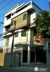 3-BR House near BTS Bang Chak