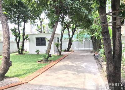 3-BR House near BTS Bang Chak