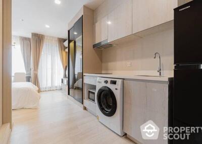 Studio Condo at Life One Wireless near BTS Phloen Chit