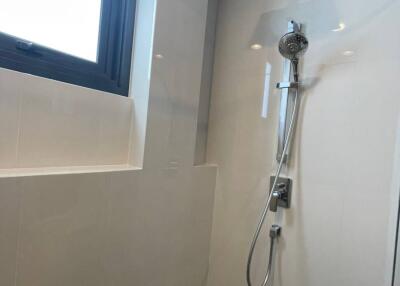 2-BR Condo at Oka Haus Sukhumvit 36 near BTS Thong Lor (ID 480374)