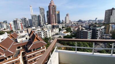 Lovely Place for Rent - 2 beds  - 165.00 sqm - 50000 THB