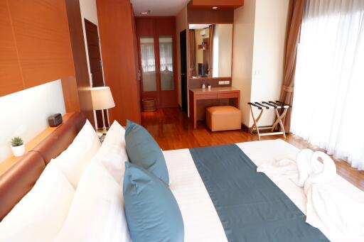 Lovely Place for Rent - 2 beds  - 135.00 sqm - 60000 THB