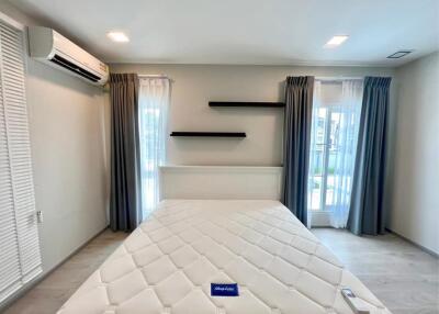 Twin house for rent, Anya Bangna - Ramkhamhaeng 2, fully furnished, ready to move in.