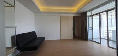 4 Bedrooms 4 Bathrooms Size 300sqm. La Cascade for Rent 150,000 THB