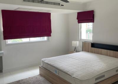3 Bedrooms 4 Bathrooms Size 315sqm. Kallista Mansion for Rent 120,000 Sale 34mTHB