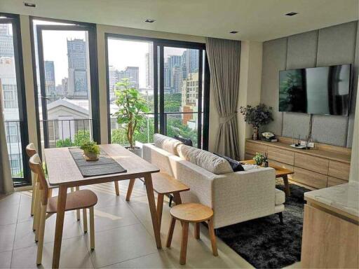 1 Bedroom 1 Bathroom Size 50sqm Baan Ploenchit for Rent 35,000THB