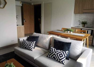 1 Bedroom 1 Bathroom Size 50sqm Baan Ploenchit for Rent 35,000THB