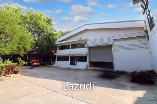 Warehouse 3,800 SQ.M at Soi Than Phuying 3