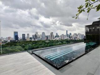 1 Bedroom 1 Bathroom Size 87sqm Sindhorn Tonson for Rent 100,000THB