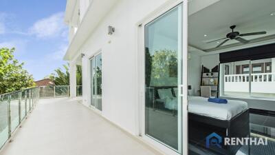 Hot sale! Newly renovated 2 storey pool villa Modern style.