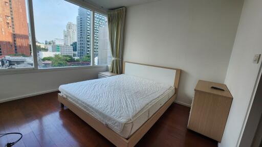 Good-Sized Condo Asoke Sale Investment Property