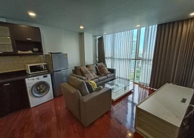 For RENT : Urbana Langsuan / 2 Bedroom / 2 Bathrooms / 90 sqm / 45000 THB [R11856]