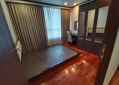 For RENT : Urbana Langsuan / 2 Bedroom / 2 Bathrooms / 90 sqm / 45000 THB [R11856]