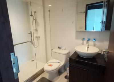 For RENT : Urbana Langsuan / 2 Bedroom / 2 Bathrooms / 90 sqm / 45000 THB [R11856]