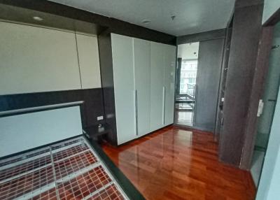 For RENT : Urbana Langsuan / 2 Bedroom / 2 Bathrooms / 90 sqm / 45000 THB [R11856]