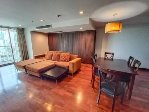 For RENT : Urbana Langsuan / 2 Bedroom / 2 Bathrooms / 129 sqm / 60000 THB [10904223]