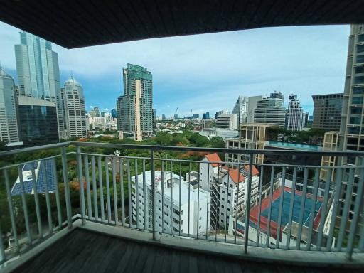 For RENT : Urbana Langsuan / 2 Bedroom / 2 Bathrooms / 129 sqm / 60000 THB [10904223]